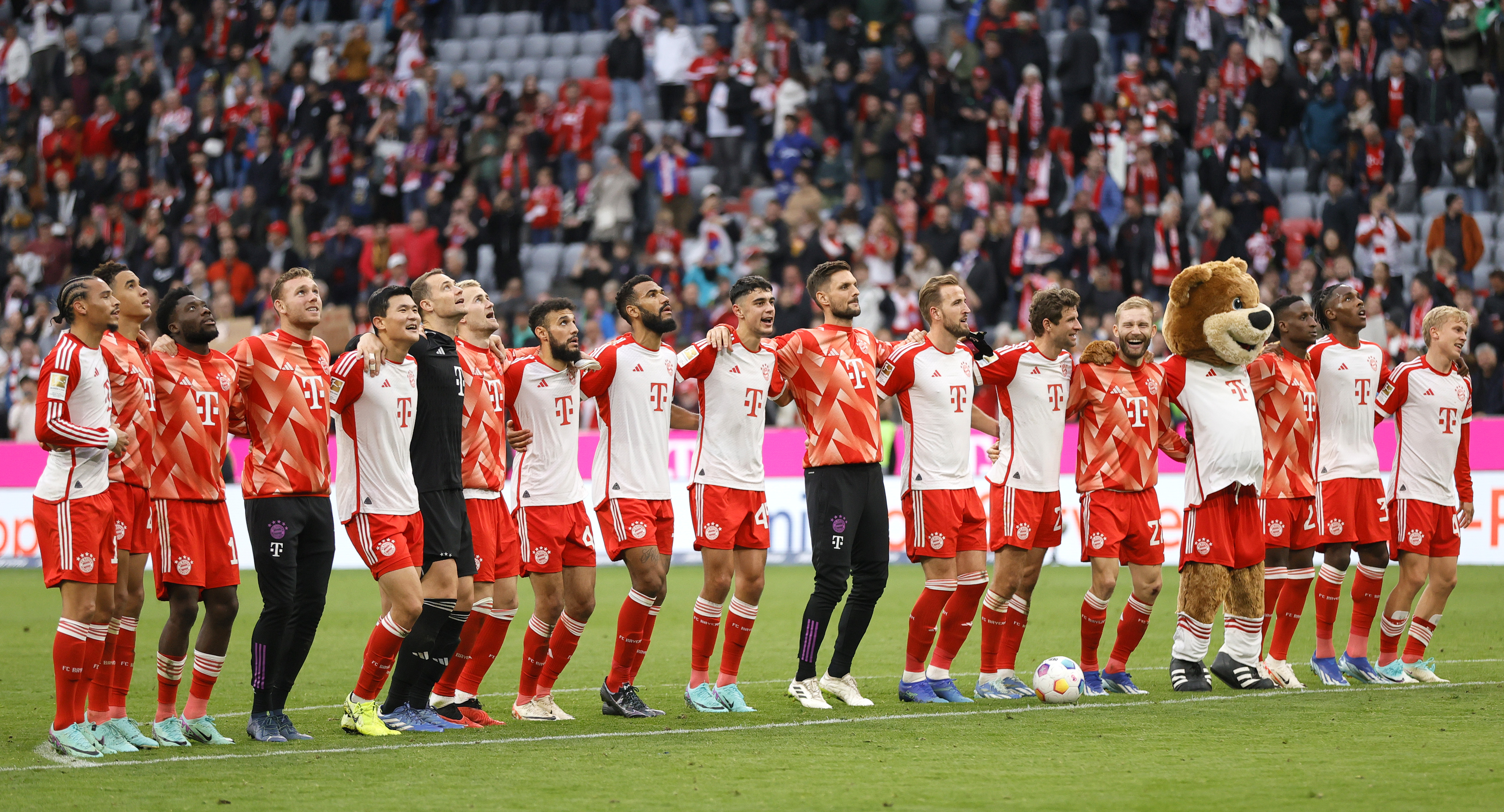 Bayern Münih, ikinci yarıda açıldı: 8-0