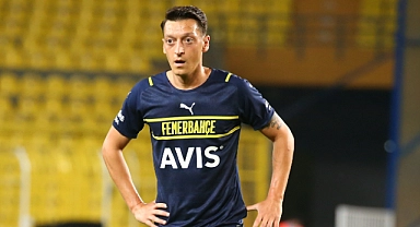 Fenerbahçe’de Mesut Özil bilmecesi