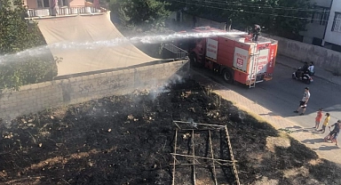 Ot yangını mahalle sakinlerinin paniğine neden oldu