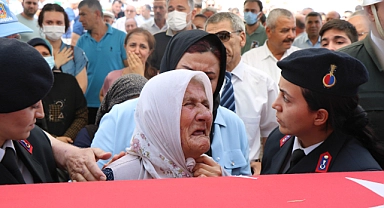 Kanserden hayatını kaybeden asker toprağa verildi