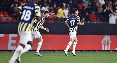 UEFA Avrupa Ligi: Rennes: 2 - Fenerbahçe: 2 (Maç sonucu)