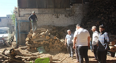 Urfa'da oduncu pazarında kış hazırlıkları başladı