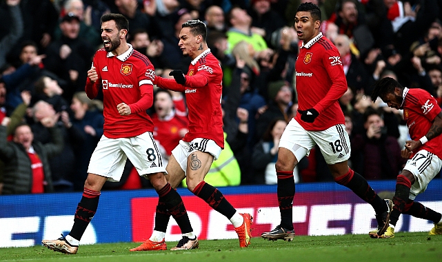 Derbide kazanan Manchester United!