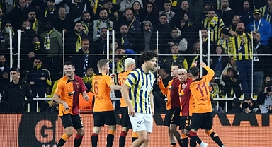 Fenerbahçe'ye Kadıköy’de ezeli rakibinden ağır yenilgi