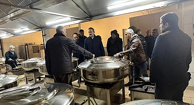 Meslek liseleri depremzedeler için ekmek üretiyor