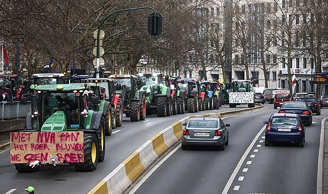 Çiftçilerden hükümete protesto