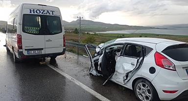 Zincirleme trafik kazası: 1 ölü, 4 yaralı