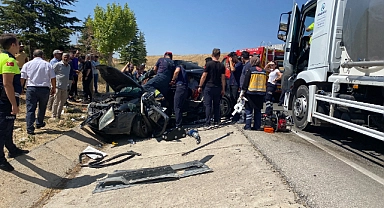 Cenaze dönüş yolunda kaza: 1 ölü, 3 yaralı