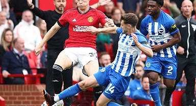 Manchester United, sahasında Brighton’a kaybetti