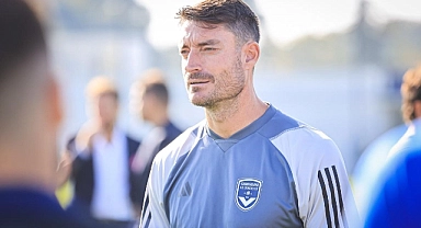 Bordeaux, Albert Riera ile anlaştı