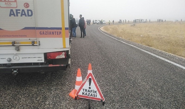 Cenazeye gidenleri taşıyan minibüste can pazarı yaşandı: 2'si ağır 18 yaralı