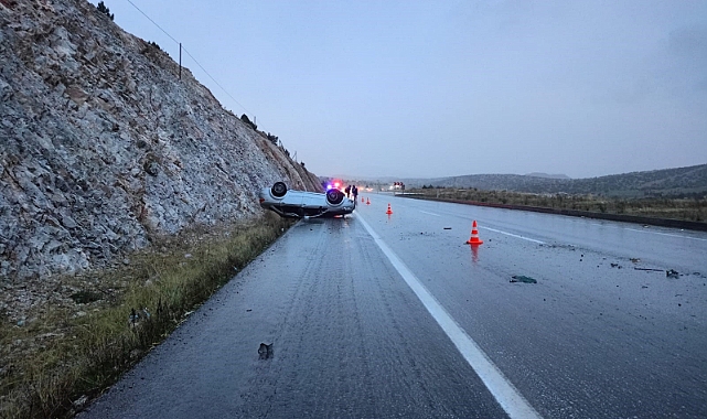 Takla atan araçta 1' i bebek 3 kişi yaralandı