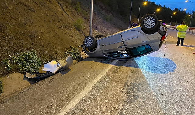 Takla atan otomobil sürücüsü yaralandı