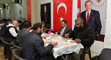 Vali Şıldak hayırseverlerin iftar programına katıldı