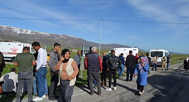 Köy muhtarının aracıyla öğrenci servisi çarpıştı: 10 yaralı