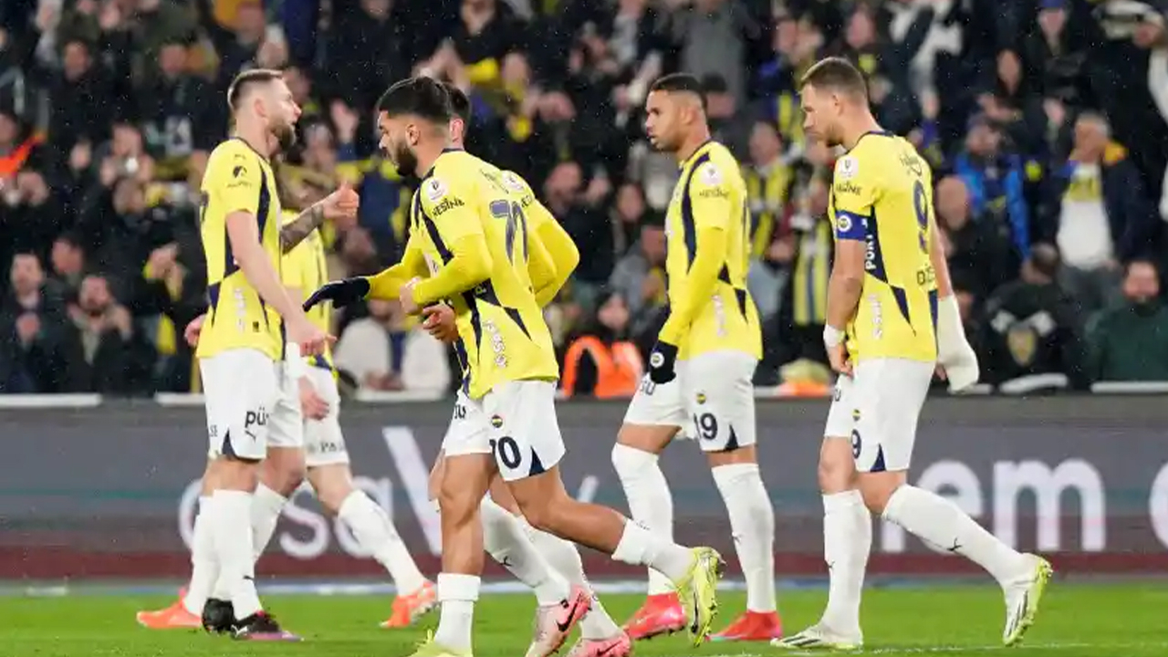 Fenerbahçe'den Kadıköy'de üst üste 9. galibiyet